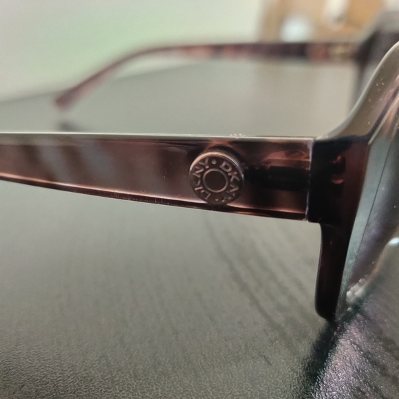 New DKNY oversized tortoise sunglasses 59mm - Picture 4 of 4